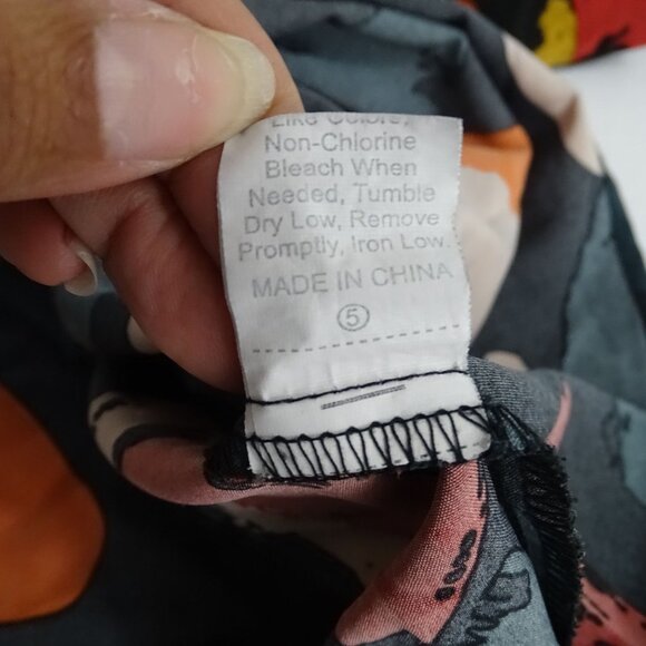 Shein Curve Women Size OXL 12 Black Abstract V-Neck Top Elastic Waist  Short Slv - Picture 4 of 10